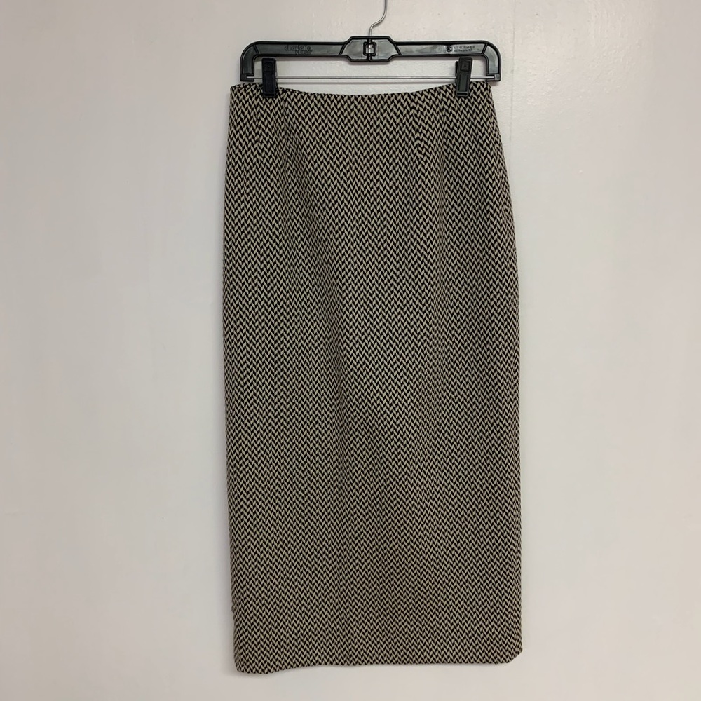 Talbots Pencil Skirt Petites w/ Black/White Design